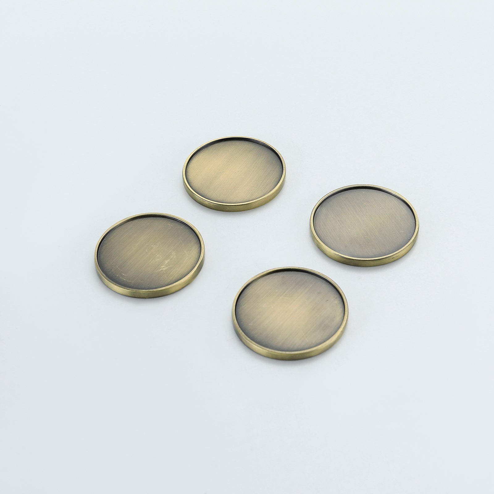 Saber Hilt Collector Coin Set – view 2