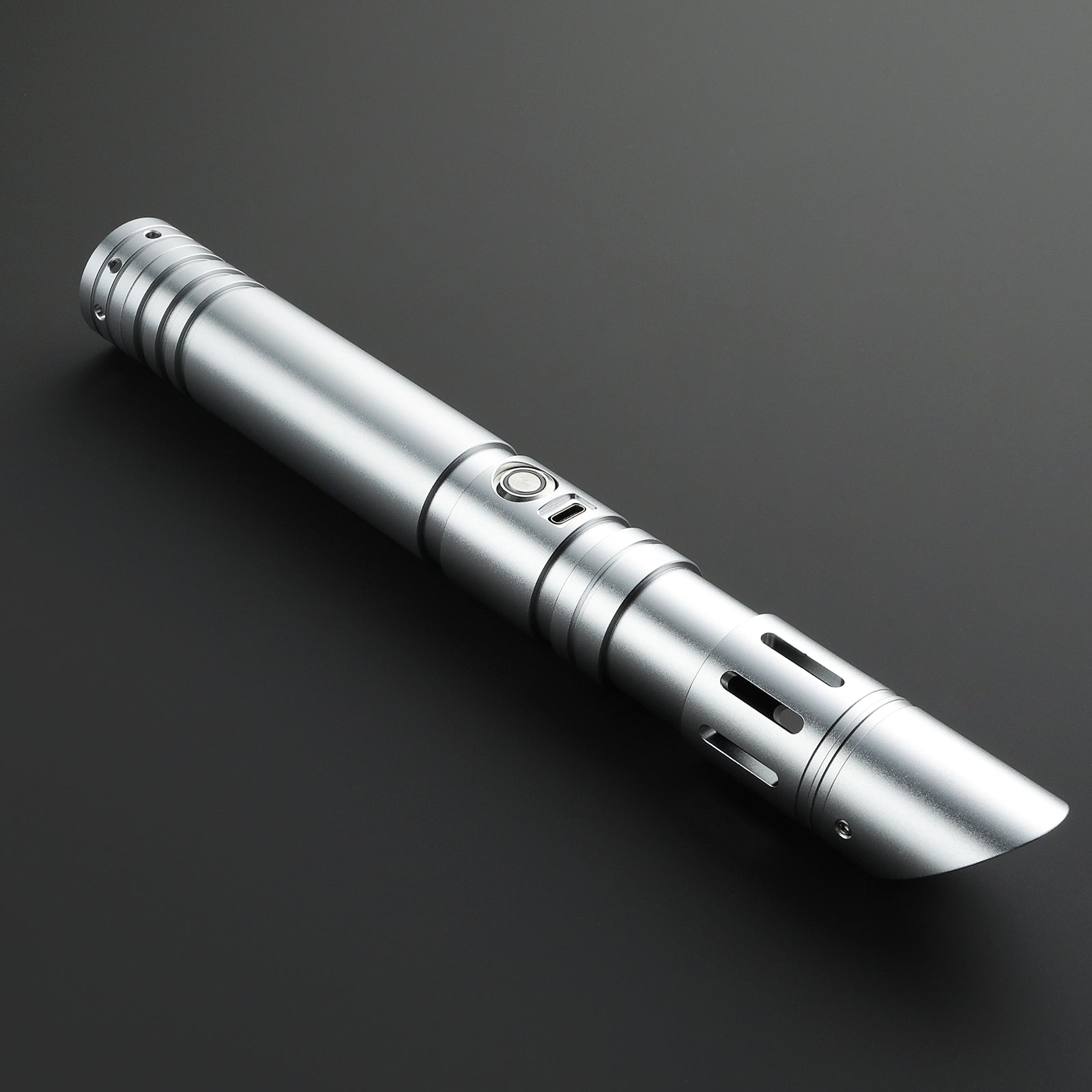 The Talon lightsaber – view 17