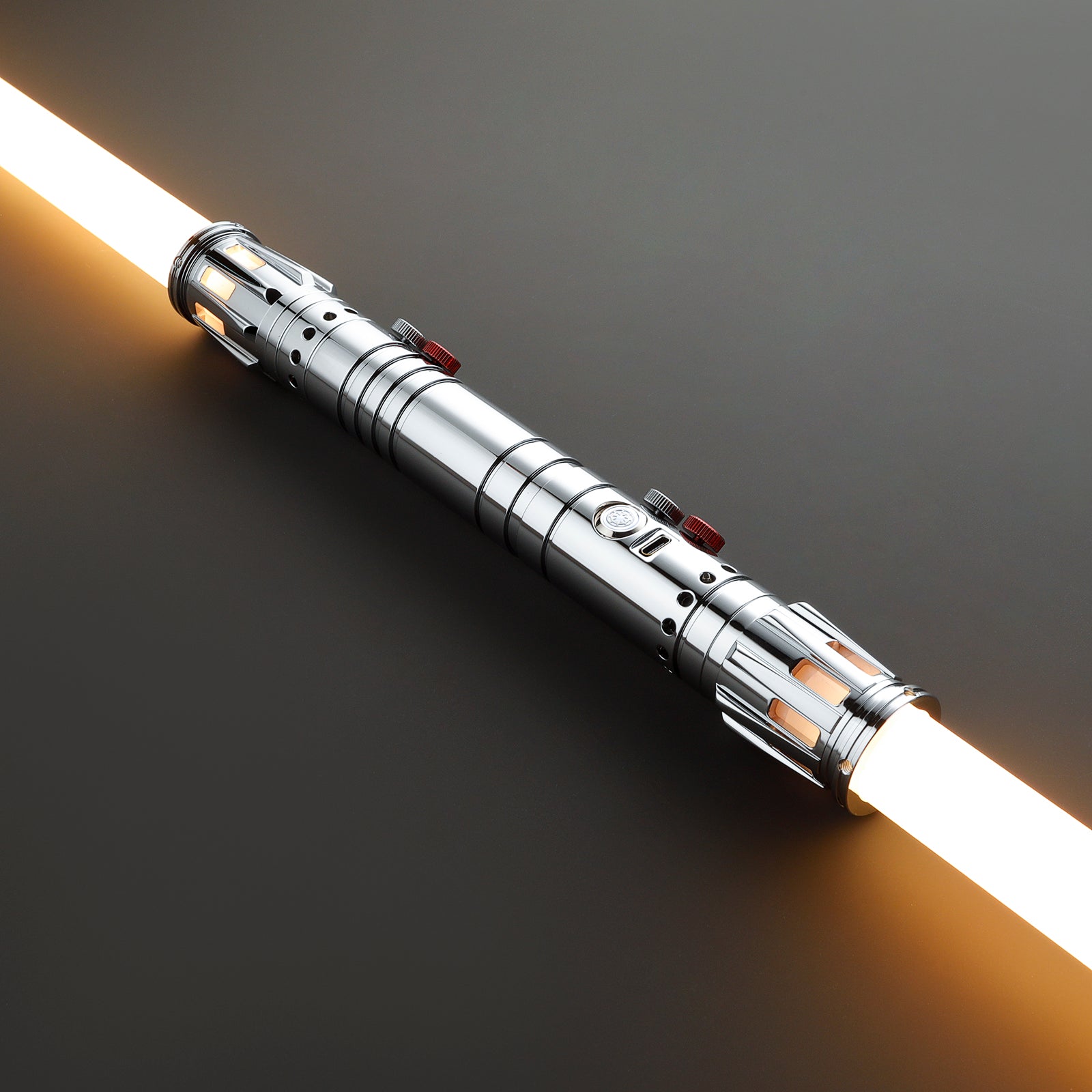 The Riptide lightsaber – view 3