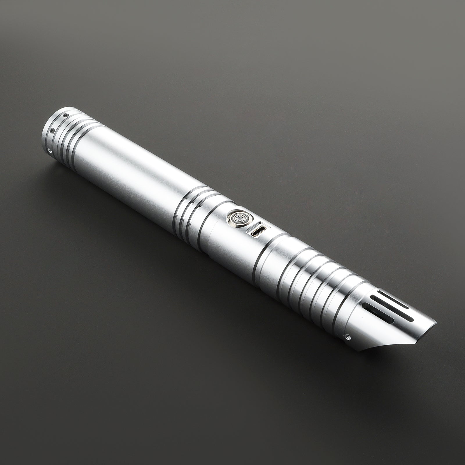 The Pike lightsaber – view 17