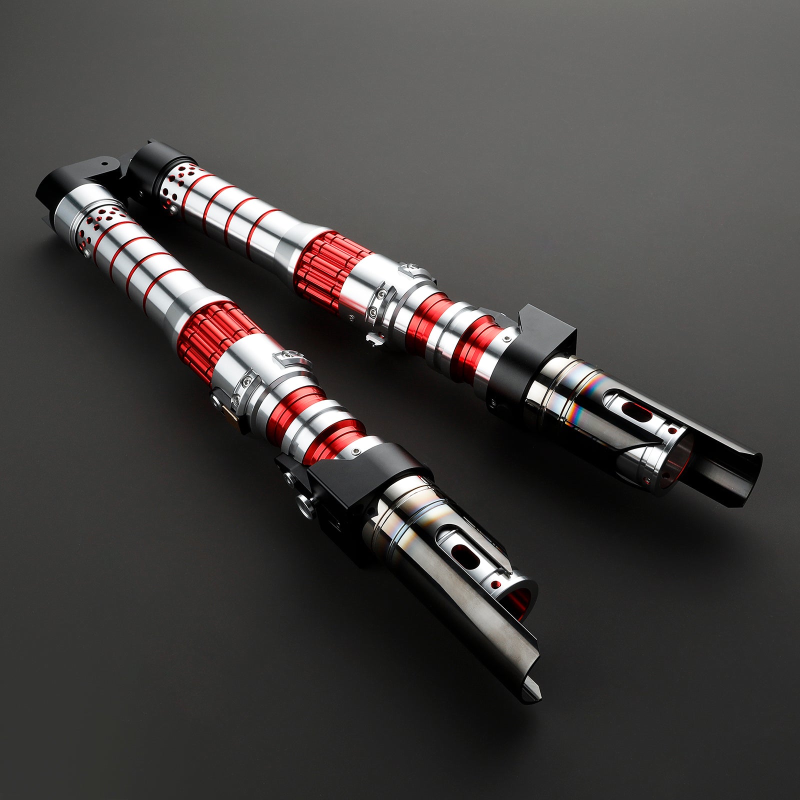 The Dark Scavenger lightsaber – view 3