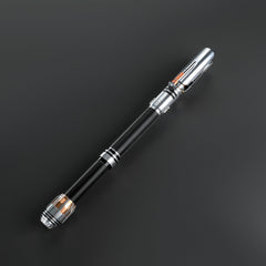 The Survivor Cross lightsaber – view 5