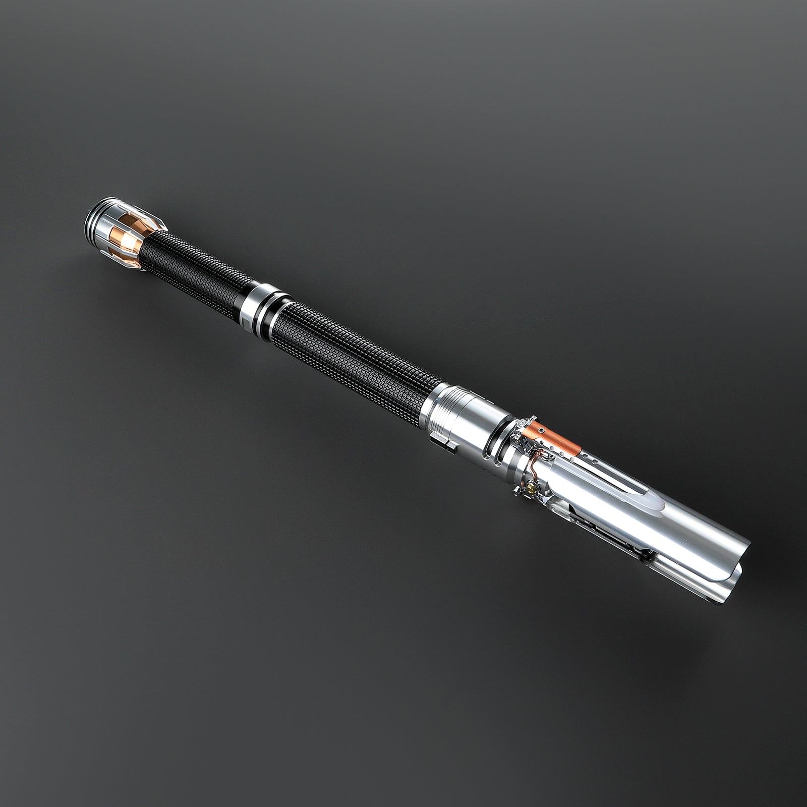 The Survivor Cross lightsaber – view 6