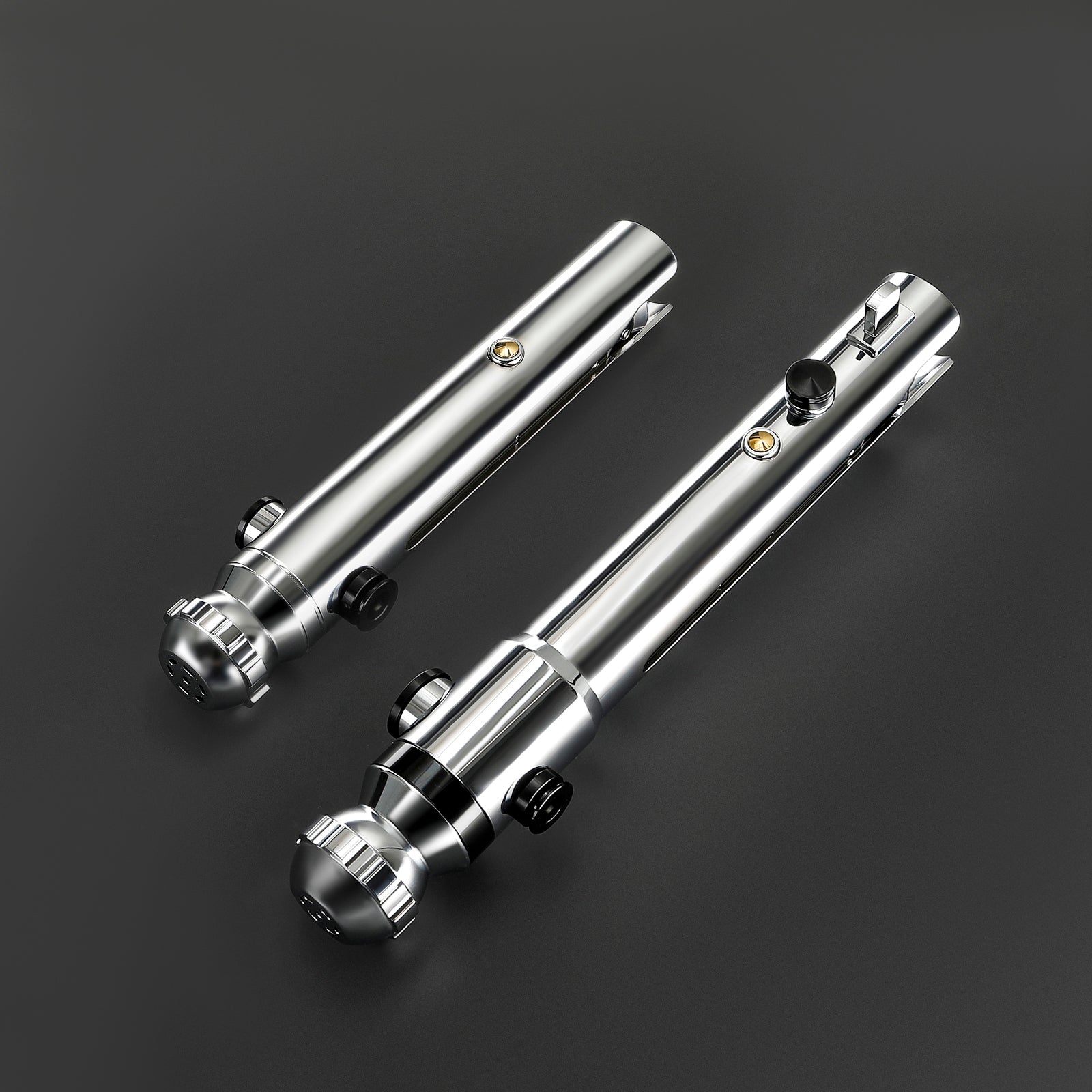 The Soka Pair lightsaber – view 5