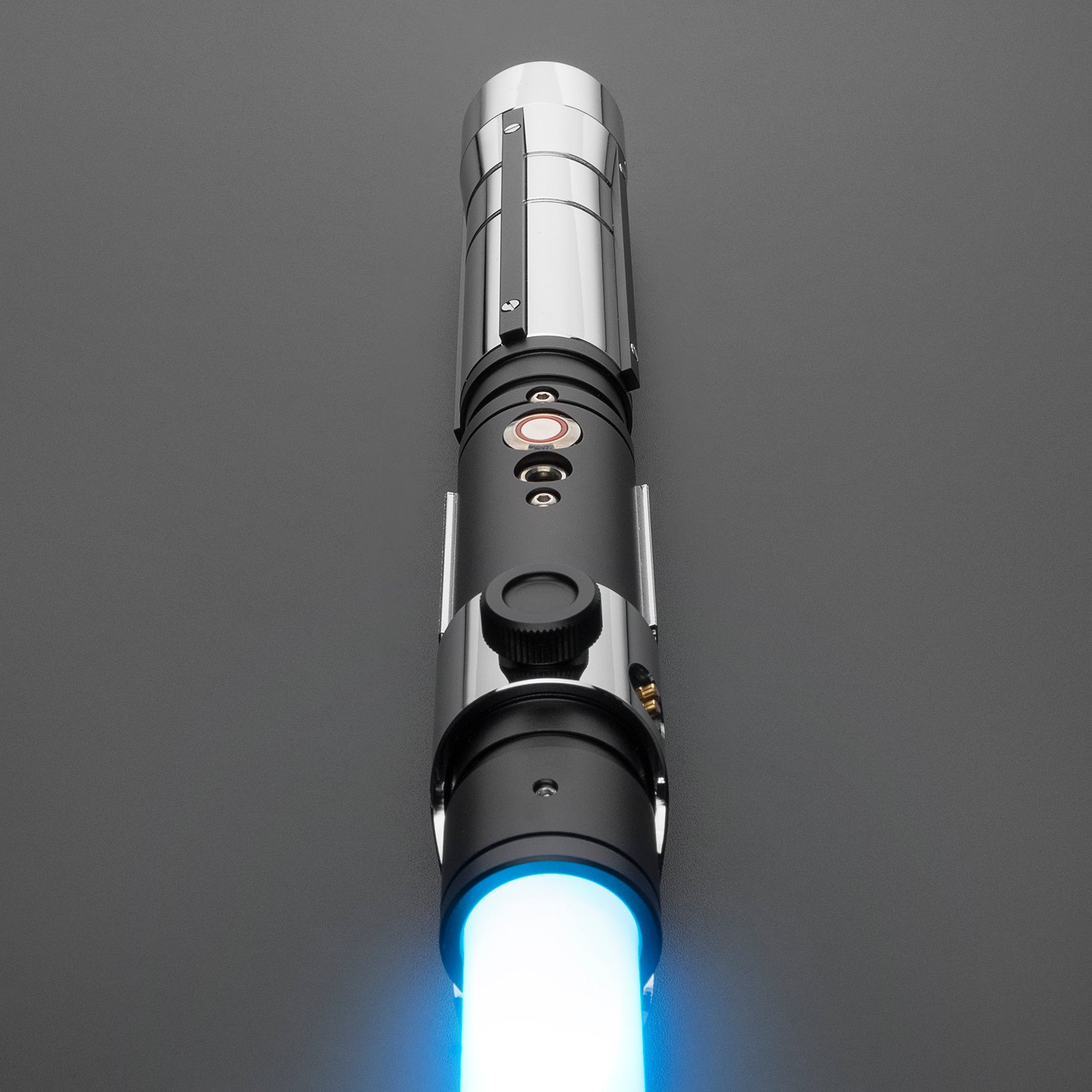 The Unleashed (Without Crystal Chamber) lightsaber – view 5
