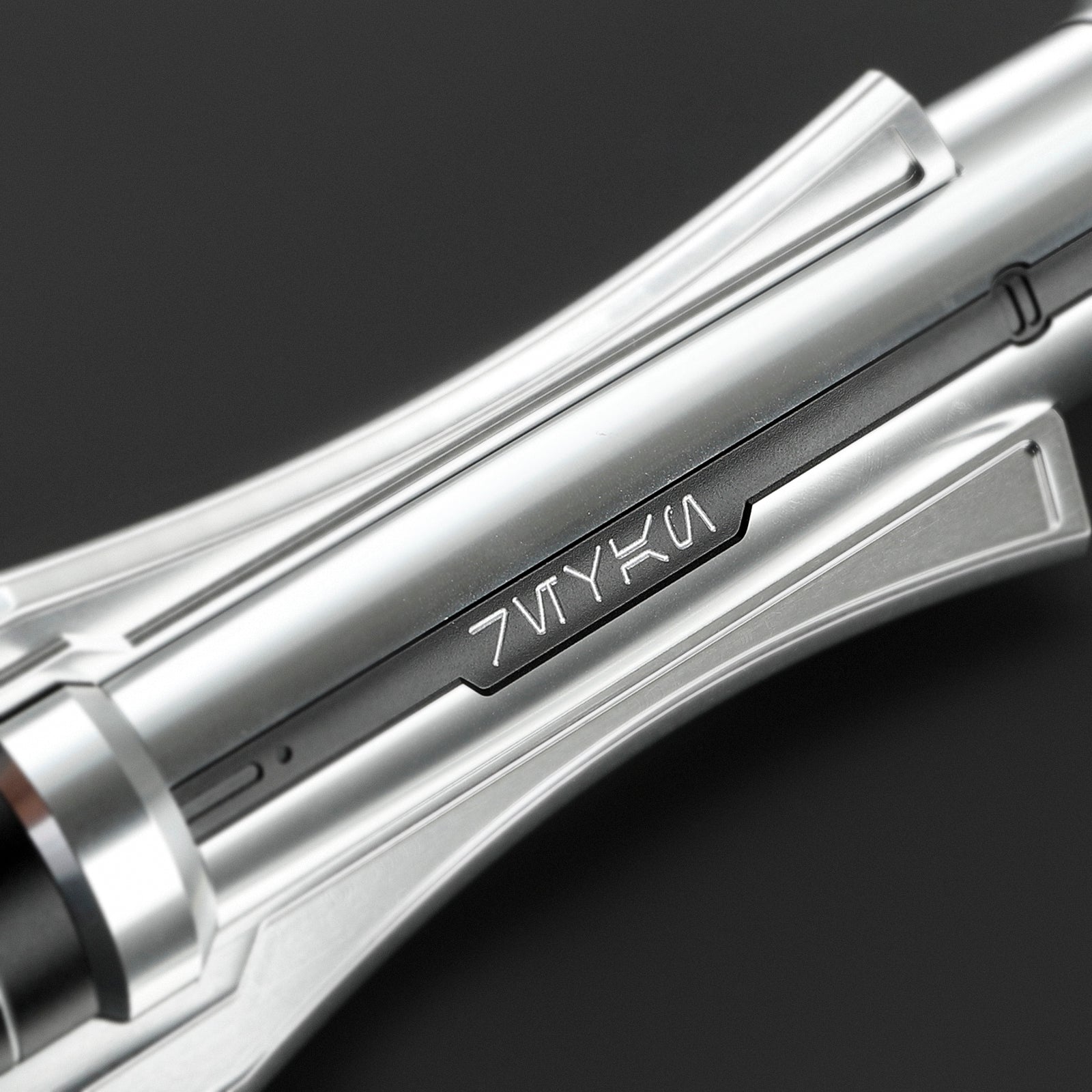 The Light lightsaber – view 10