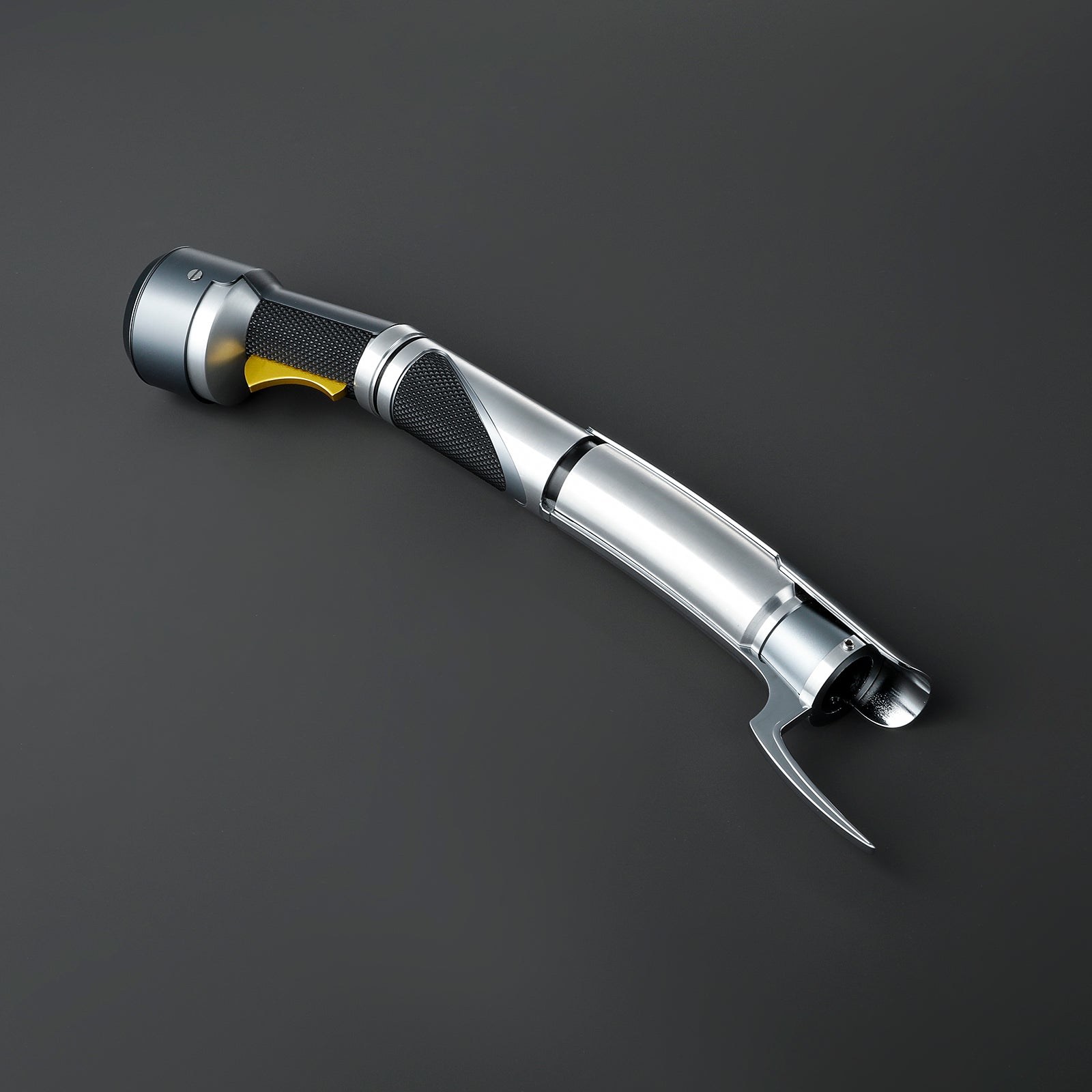 The Serenno lightsaber – view 7