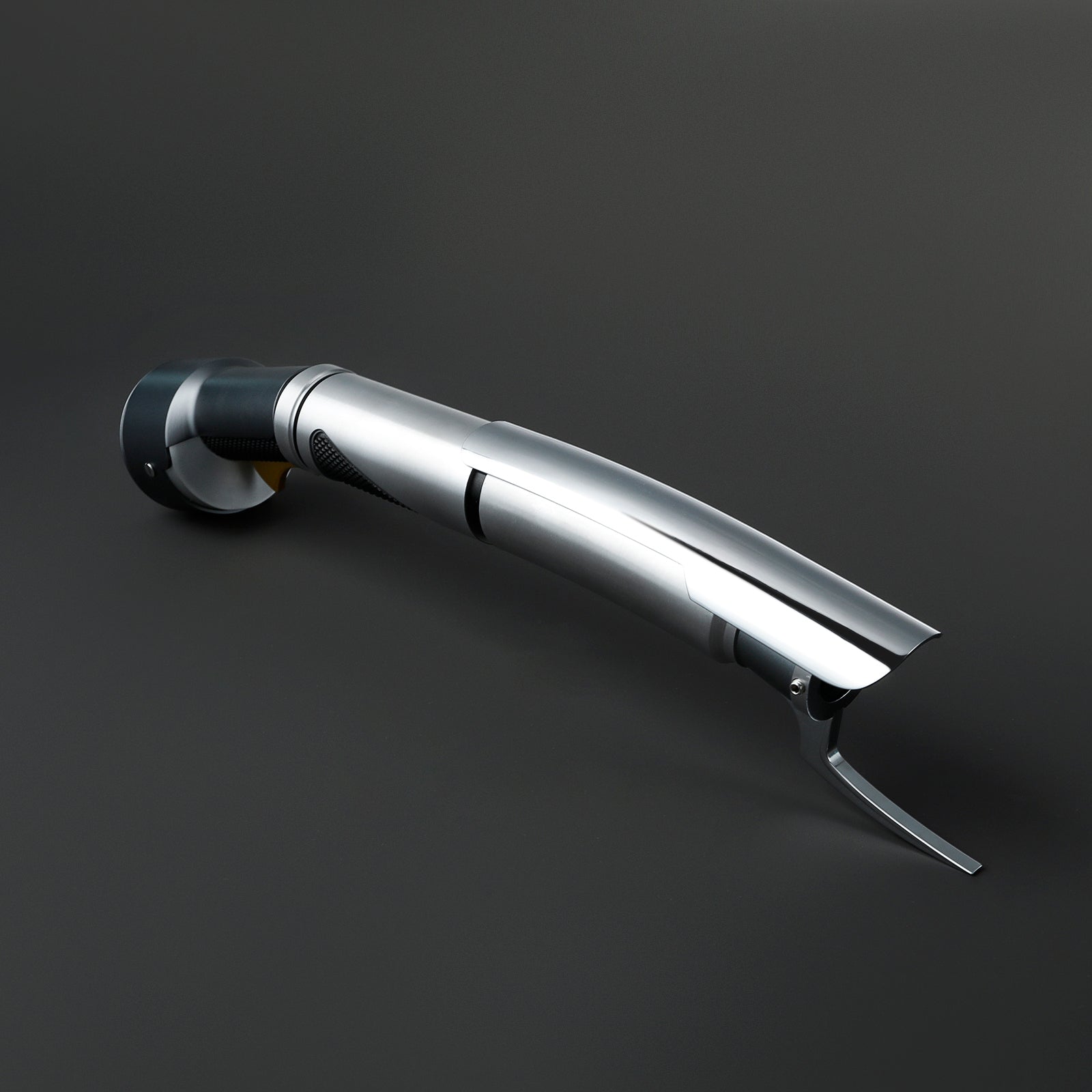 The Serenno lightsaber – view 8