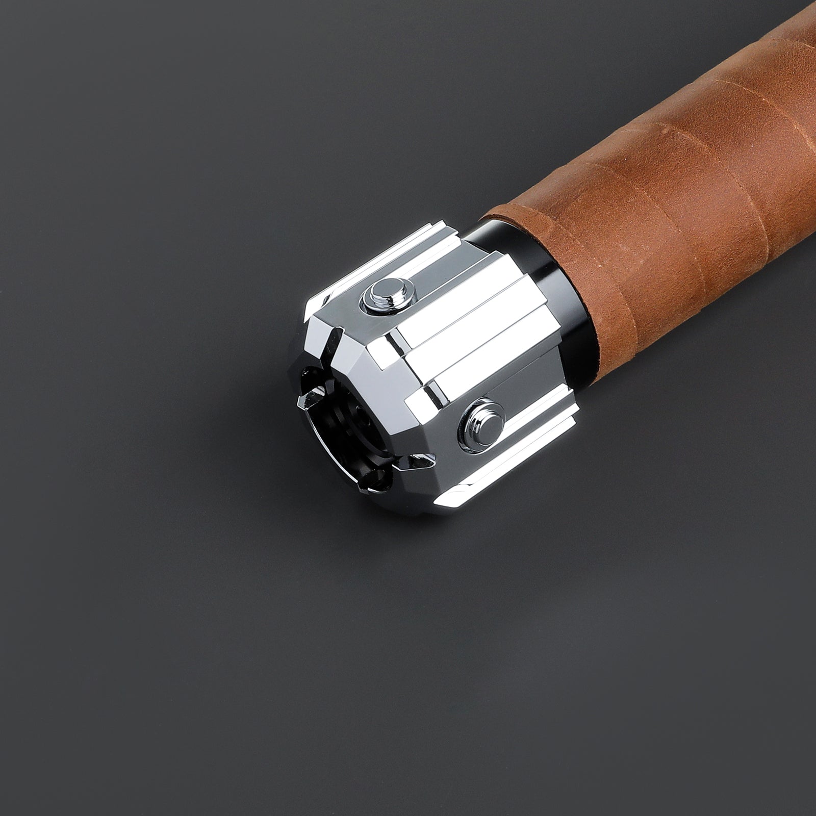 The Unleashed II lightsaber – view 4