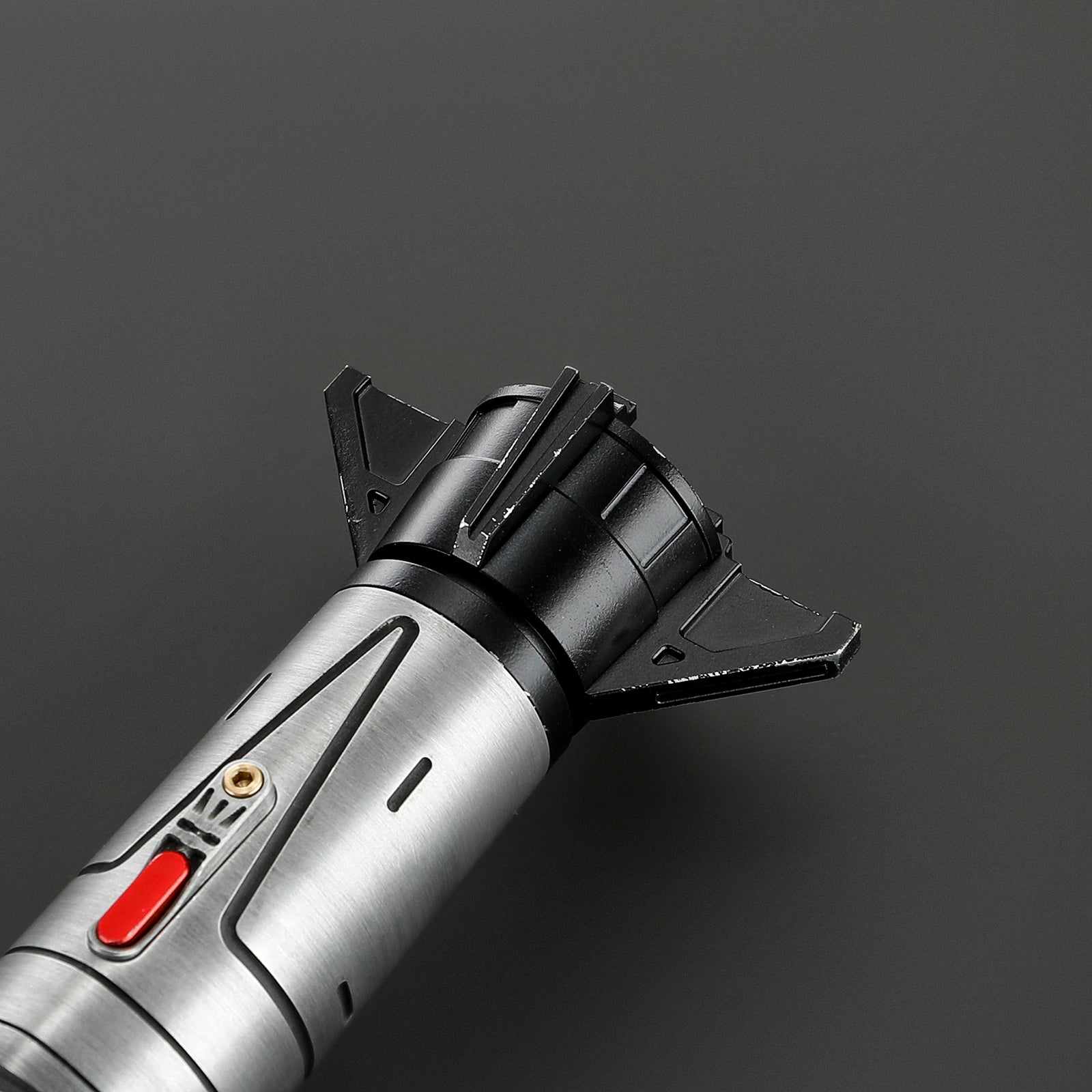 The Weathered Skoll lightsaber – view 7