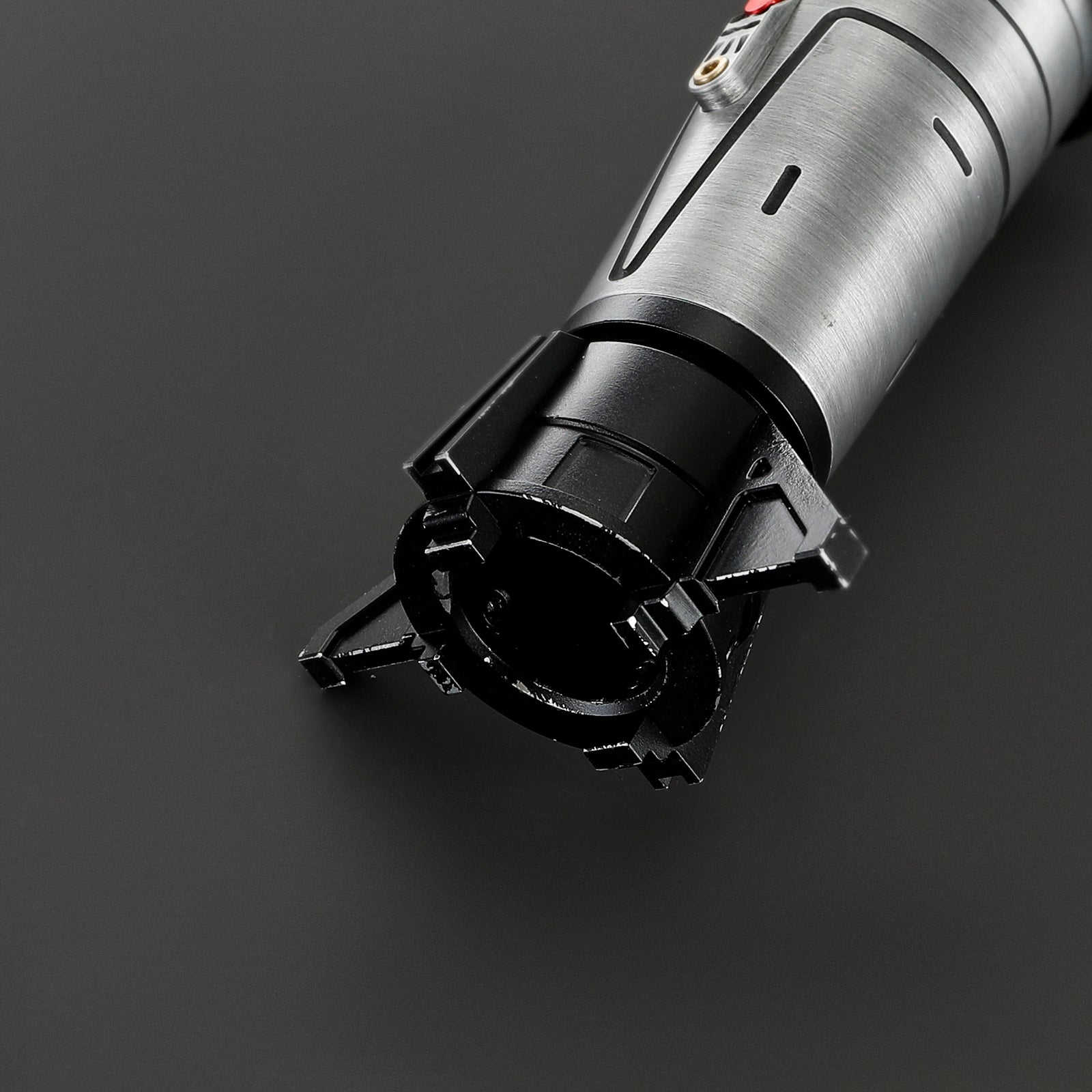 The Weathered Skoll lightsaber – view 8