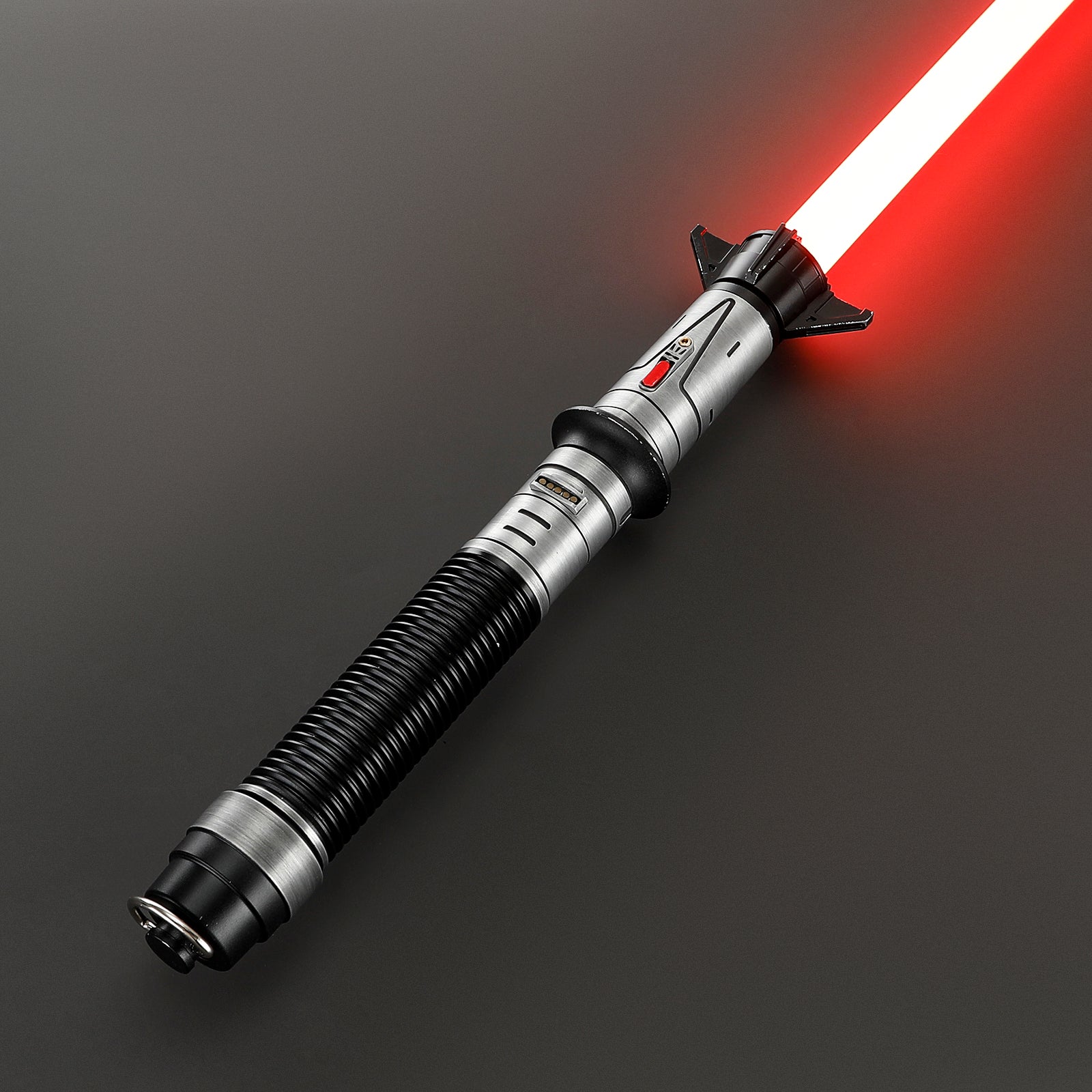 The Weathered Skoll lightsaber – view 11