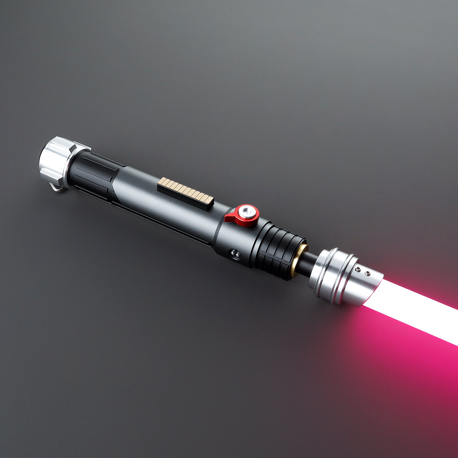 The Lothal Hero lightsaber – view 3