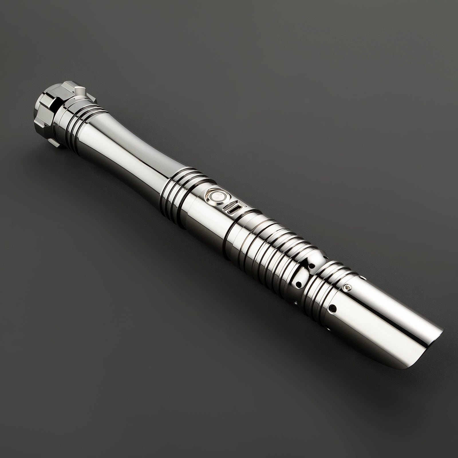 The Cinder lightsaber – view 19
