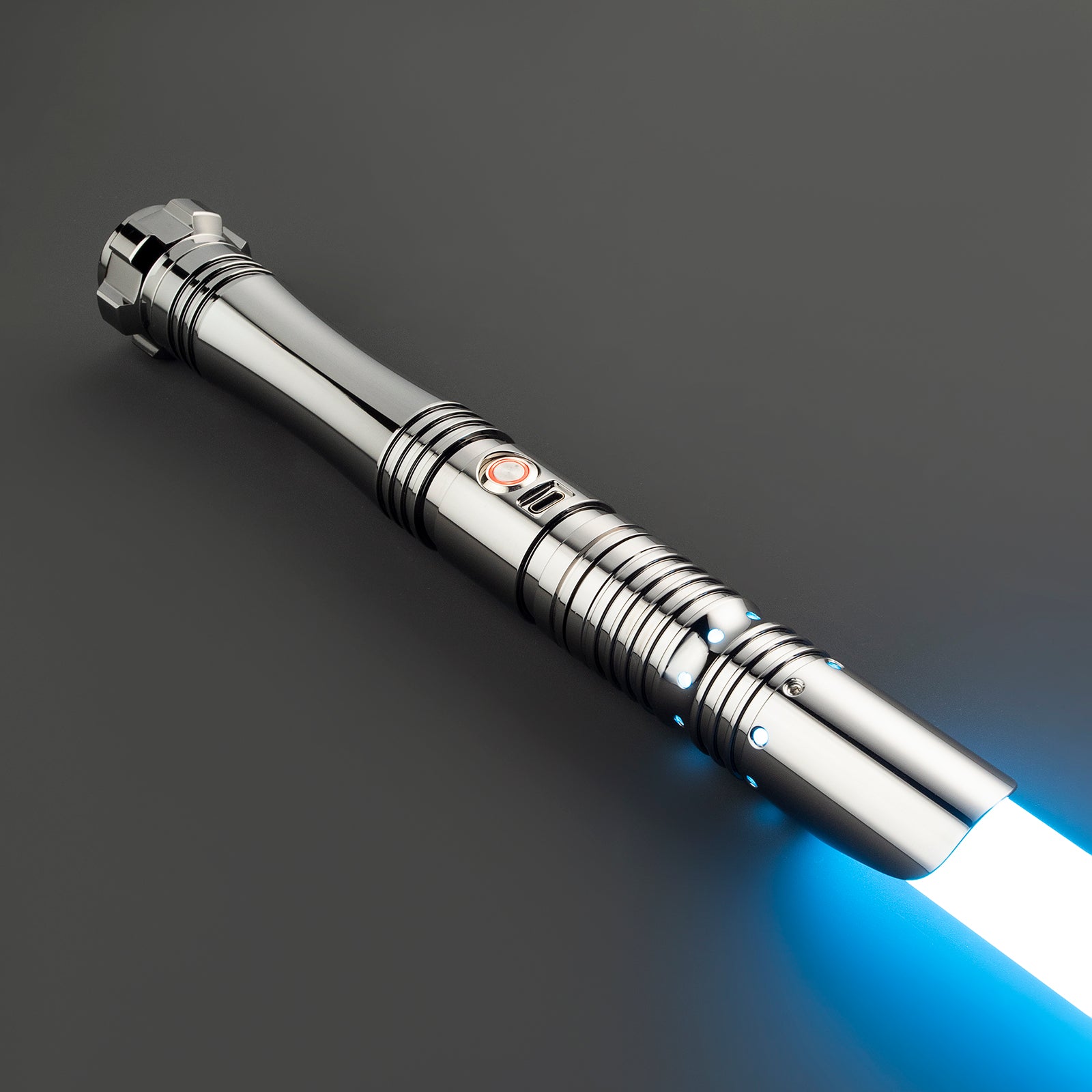 The Cinder lightsaber – view 21