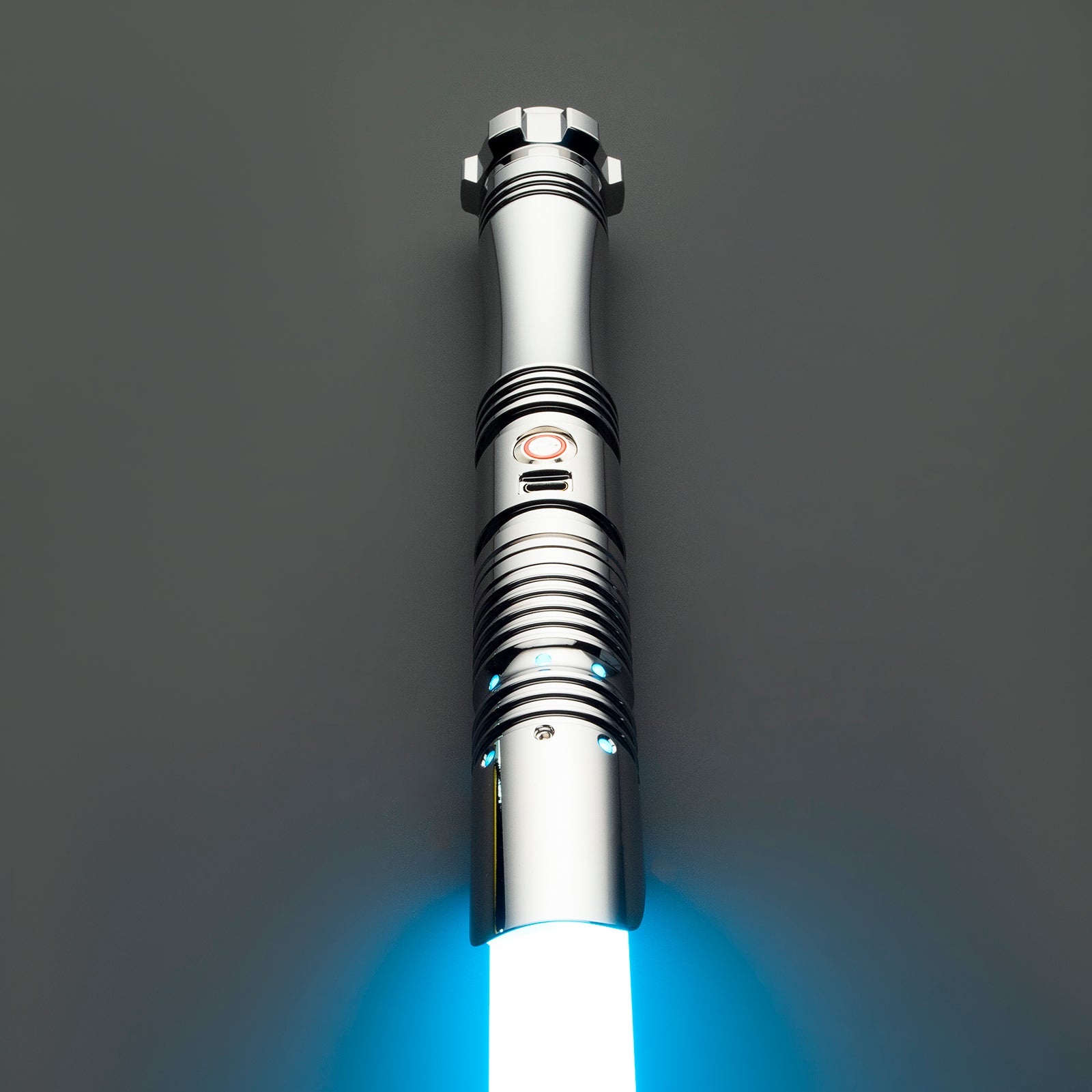 The Cinder lightsaber – view 23