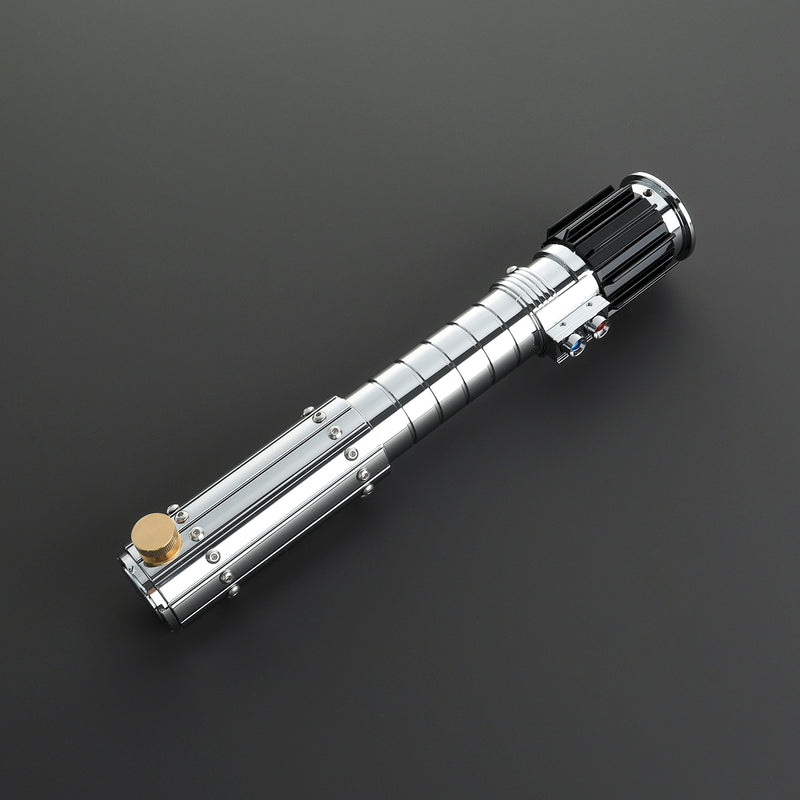 The Jade lightsaber – view 9