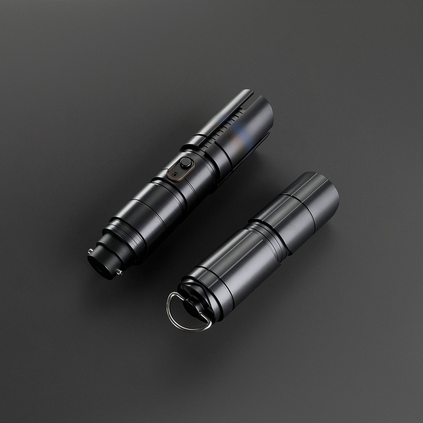 The Qimir Xeno-Pixel lightsaber – view 3