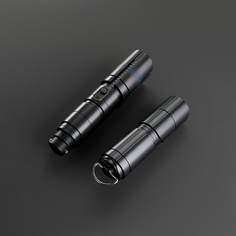 The Qimir Xeno-Pixel lightsaber – view 3