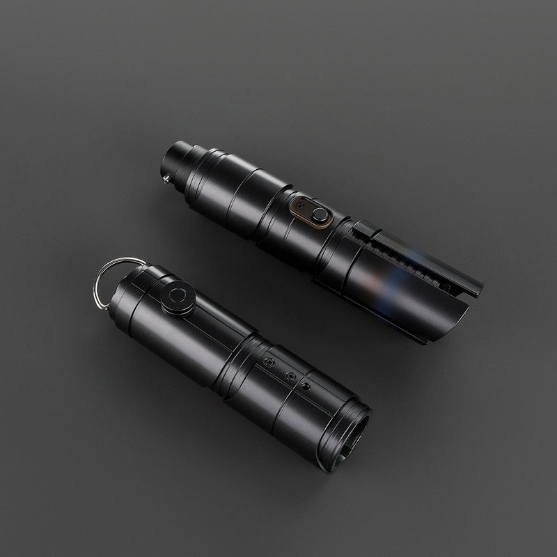 The Qimir Xeno-Pixel lightsaber – view 4