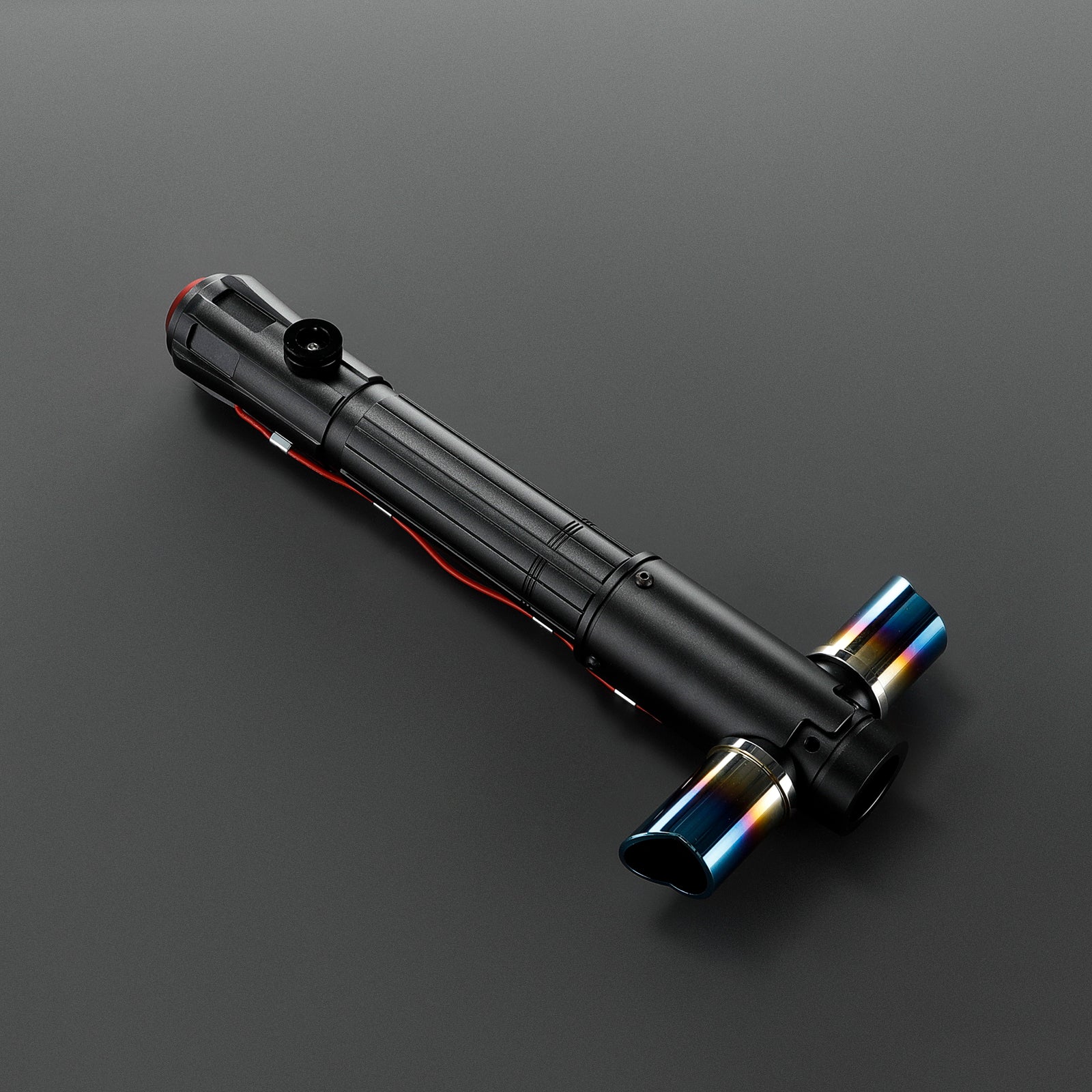 The Heir lightsaber – view 4