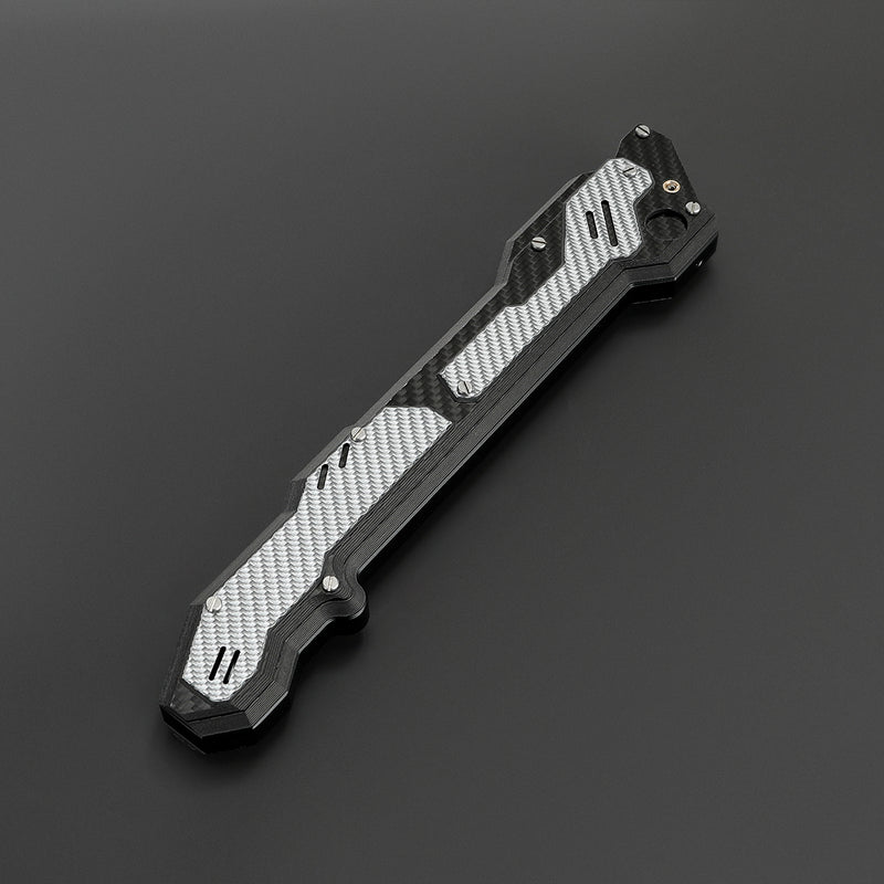 The Circuit lightsaber – view 4