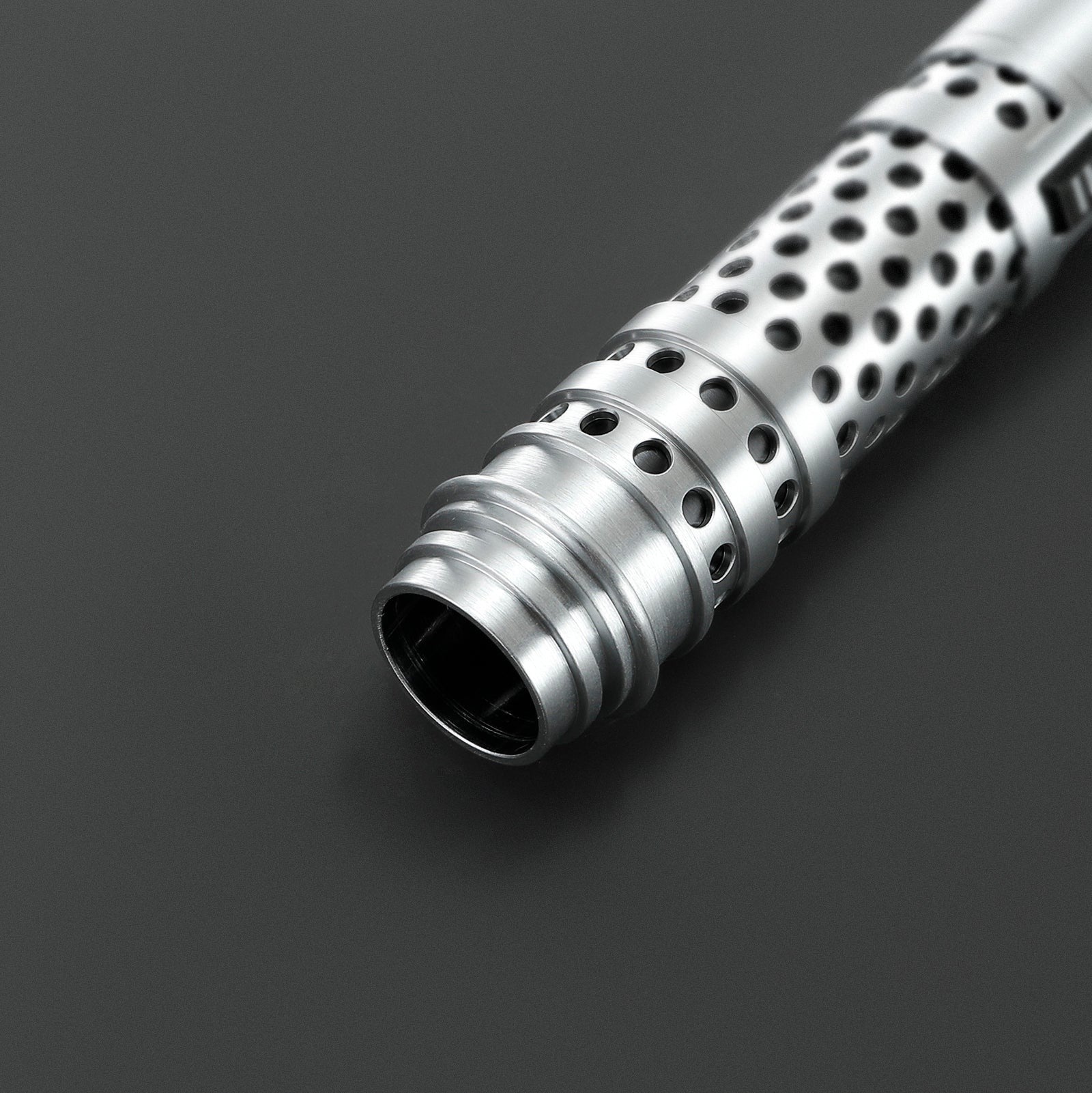The Zabrak lightsaber – view 11
