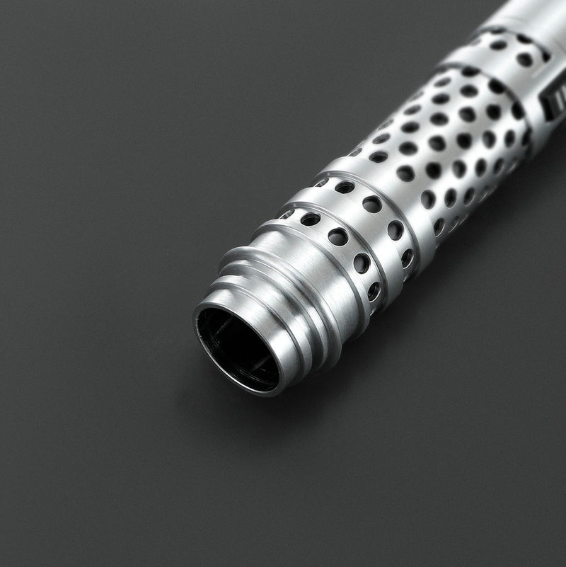 The Zabrak lightsaber – view 11