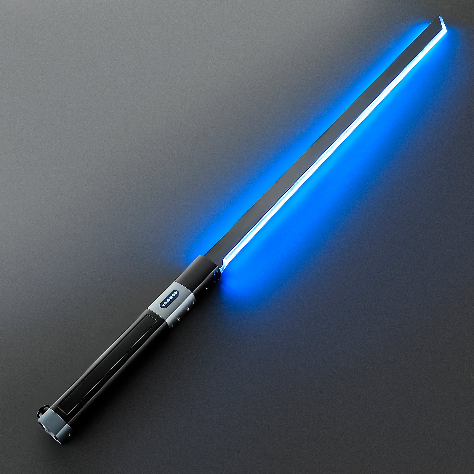 The Pulse lightsaber – view 8