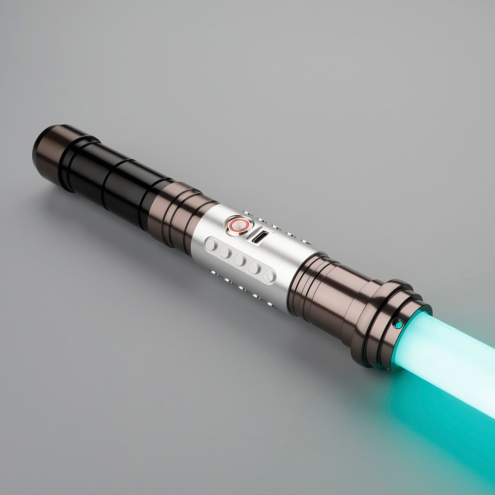 The Awoken lightsaber – view 4