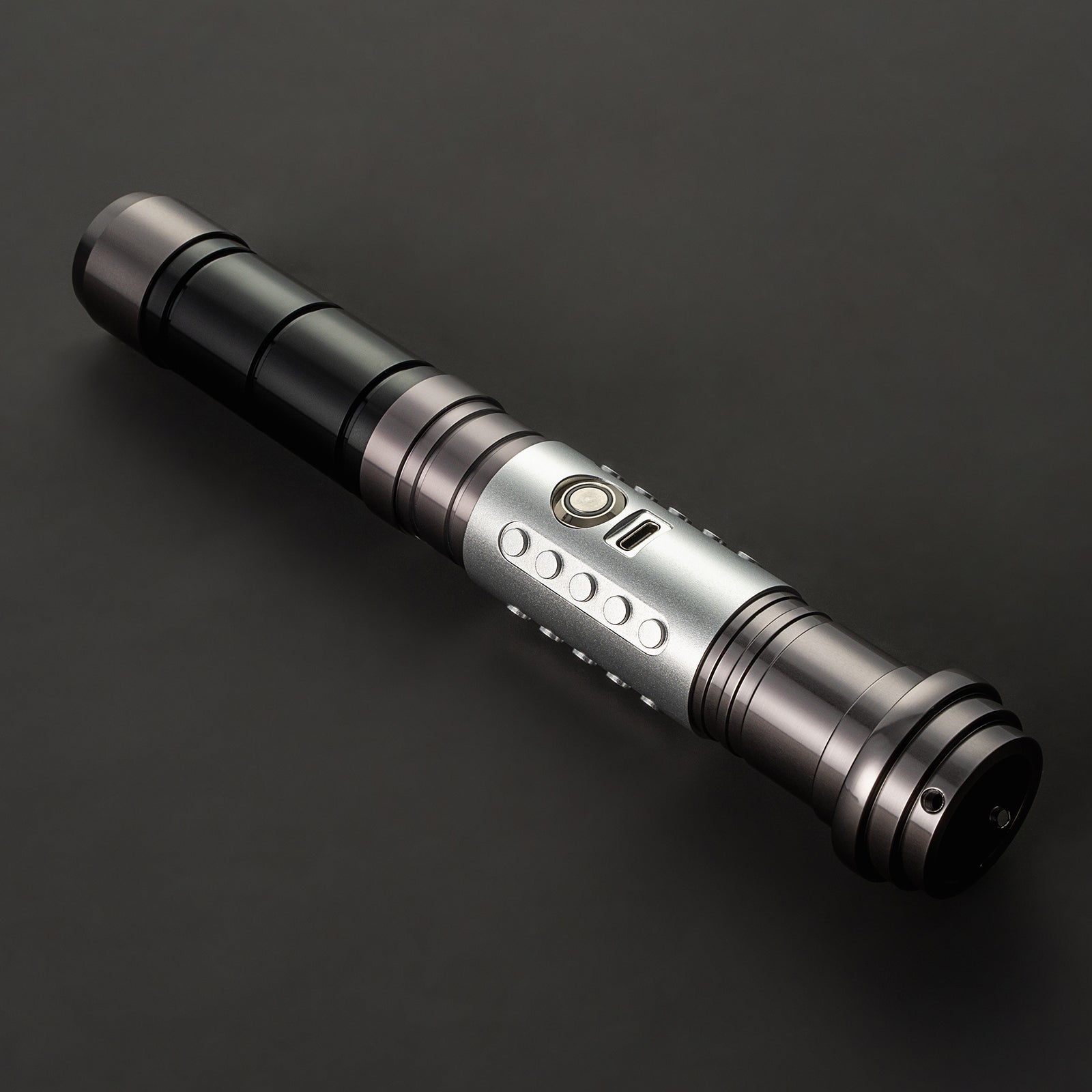 The Awoken lightsaber – view 9