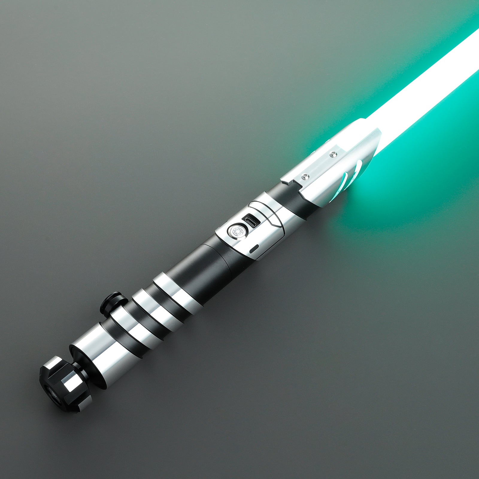 The Relay lightsaber – view 4
