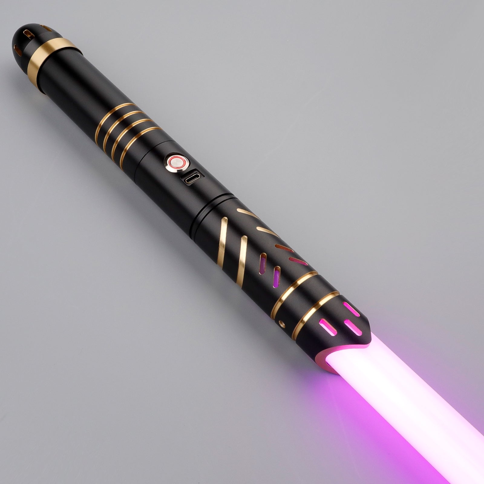 The Revenge lightsaber – view 19