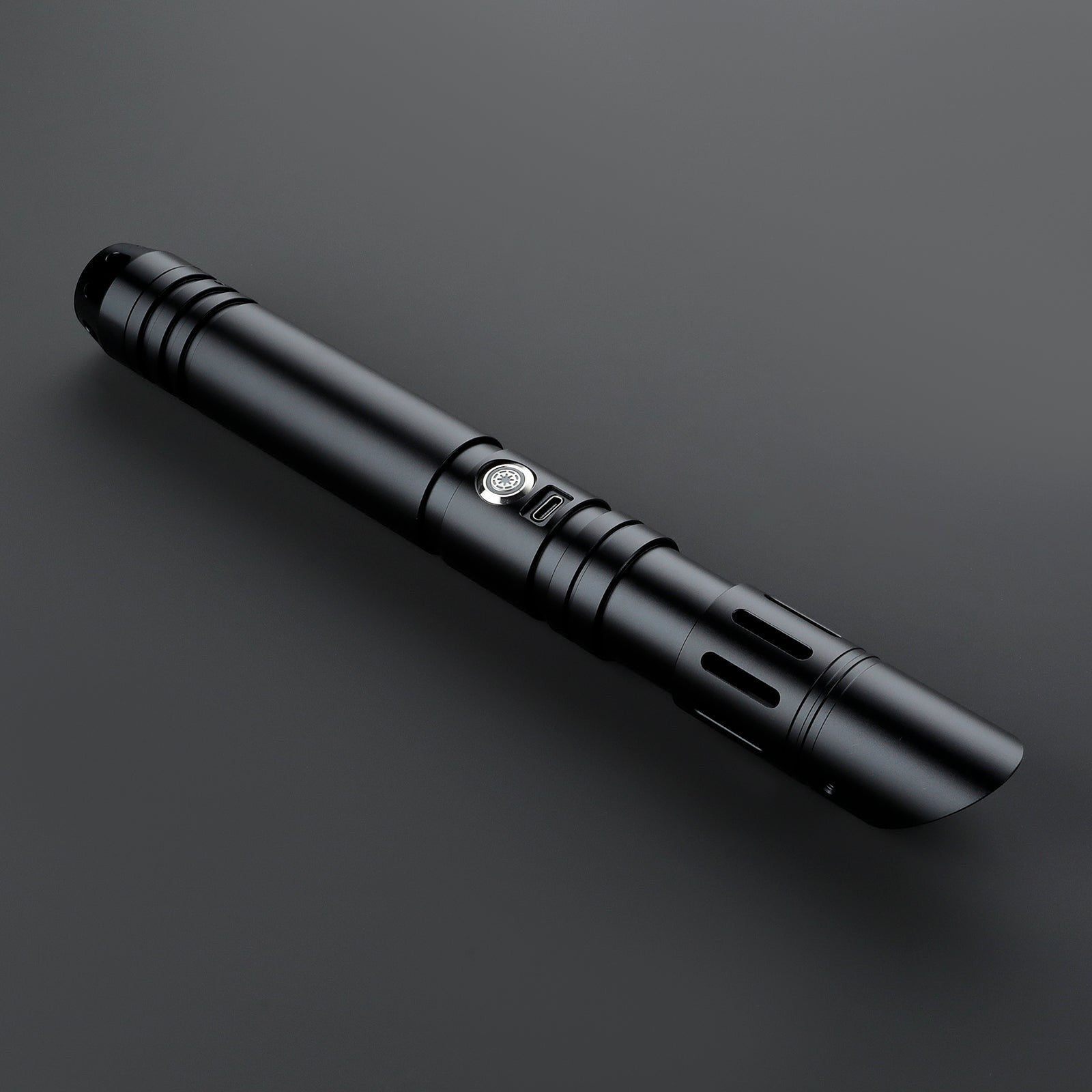 The Facet lightsaber – view 16