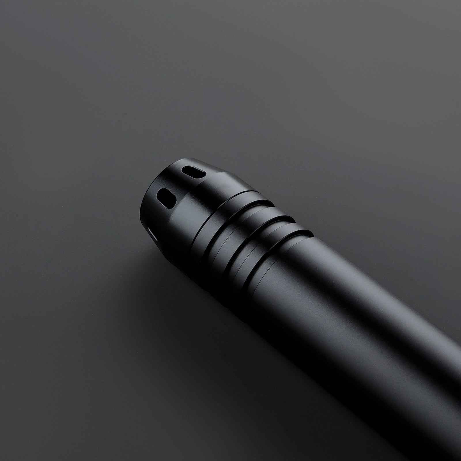 The Facet lightsaber – view 5