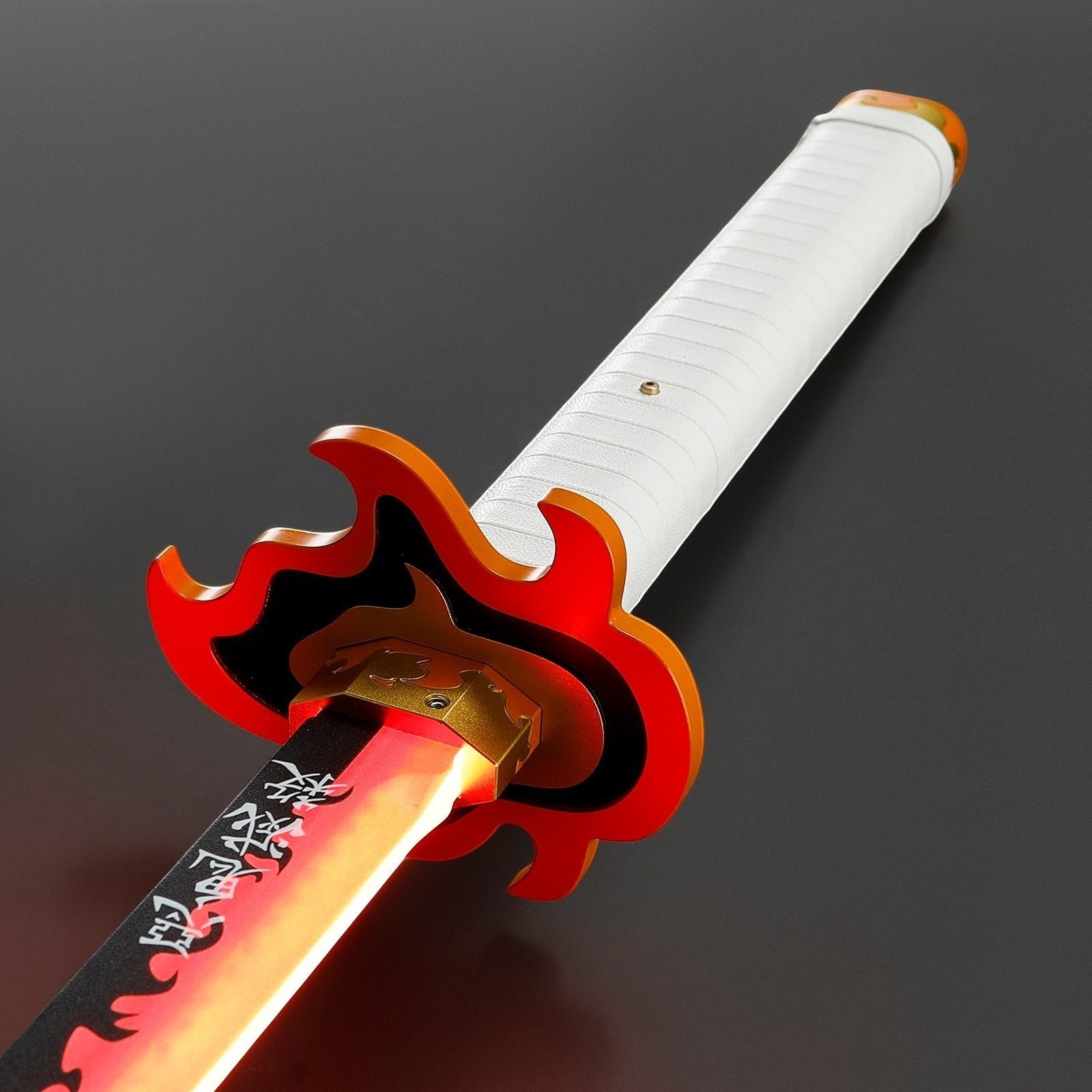 The Nexus lightsaber – view 7