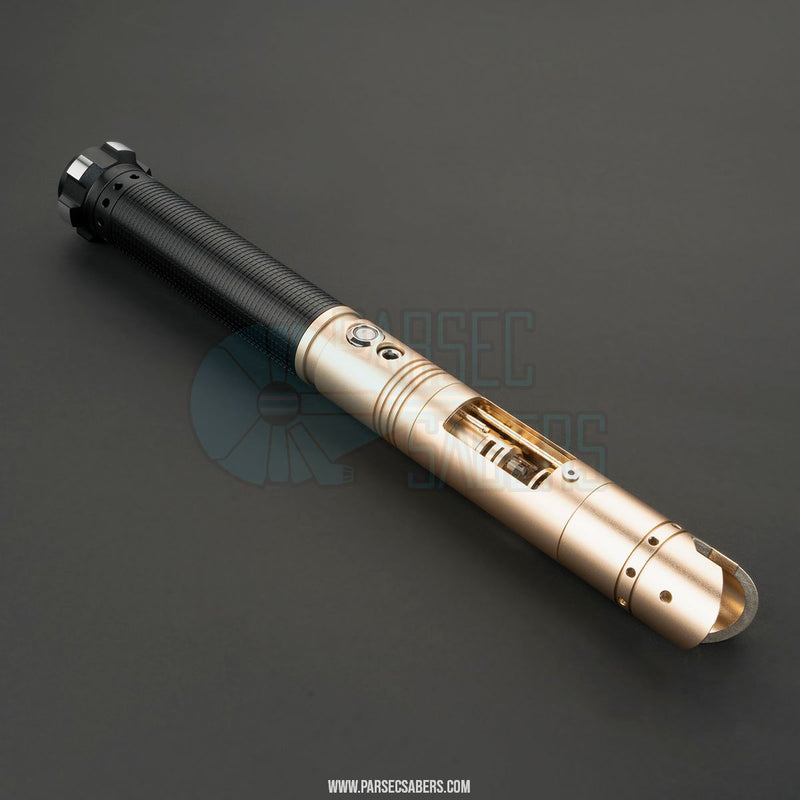 The Ilum Xeno RGB & Xeno Pixel Parsec Saber (Xeno3)-Apprentice Saber-Parsec Sabers
